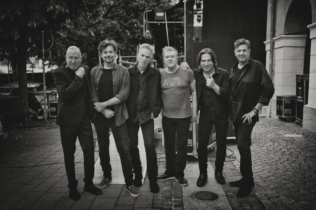 The Hooters: Έρχονται για πρώτη φορά στην Ελλάδα 