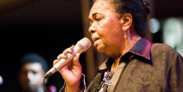 ΣΤΗ ΣΥΝΑΥΛΙΑ ΤΗΣ CESARIA EVORA: Από την Άννα Πασχαλίδου