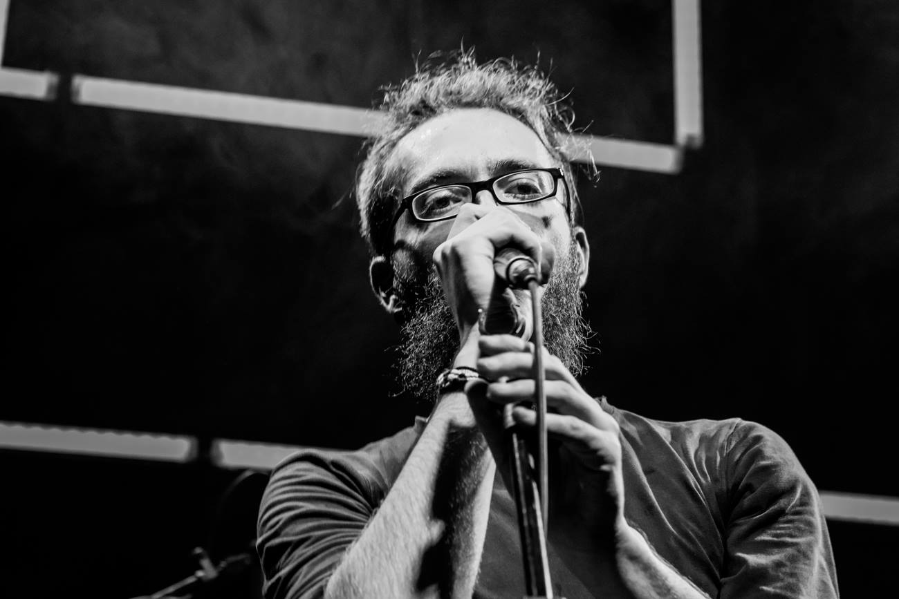 Ο Βασίλης Ράλλης στο θέατρο Κάτω από τη Γέφυρα