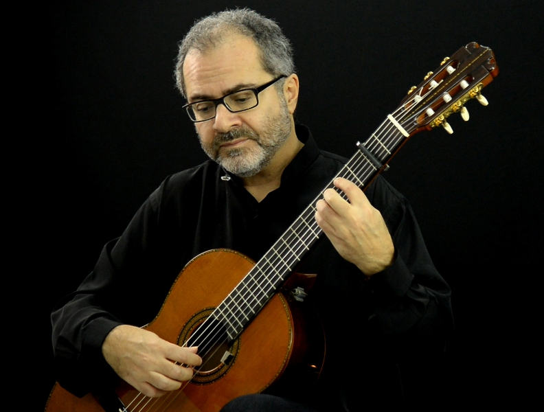 Ο Απόλλων Κουσκουμβεκάκης στο Μέγαρο Μουσικής