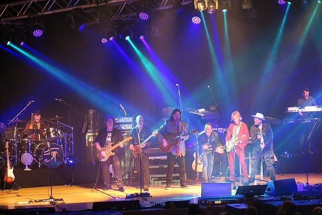 Το Lp των Alan Parsons Project «Friendly Card» γίνεται Box Set