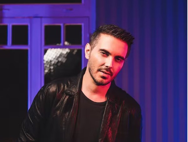 Ο Μιχάλης Χατζηγιάννης στο Roof Stage του Gazarte