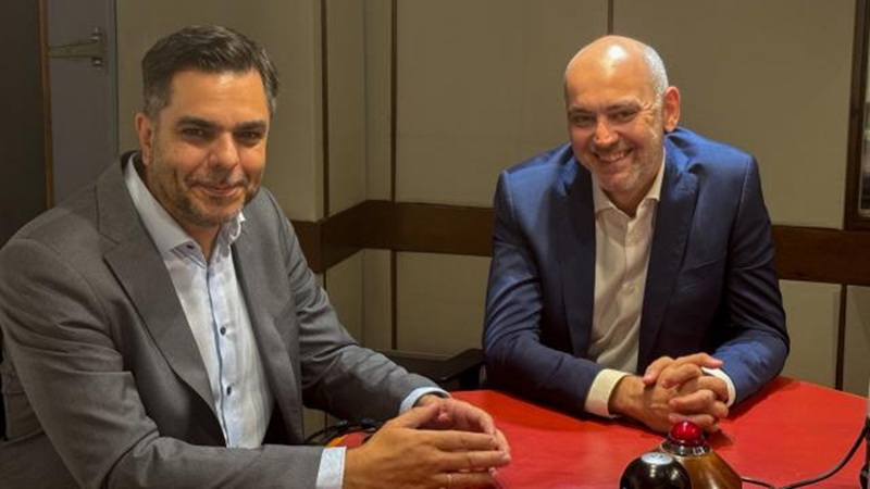 Αντώνης Αντζολέτος και Γιάννης Καντέλης αντί του Παύλου Τσίμα στον ΣΚΑΪ 100.3