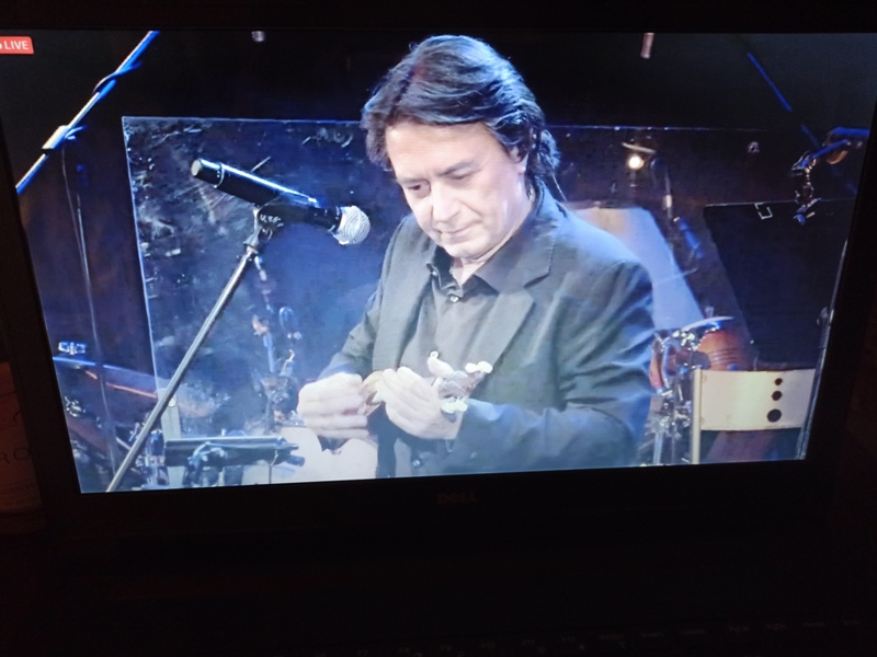 Είδα τον Γιάννη Κότσιρα σε live streaming από τον Σταυρό του Νότου