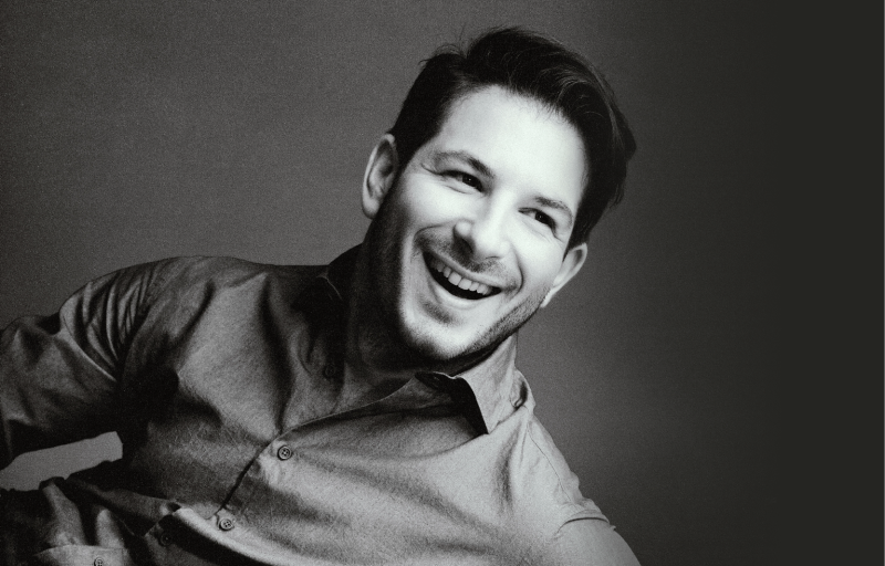 Ο Γιώργος Περρής στον Κήπου του Μεγάρου