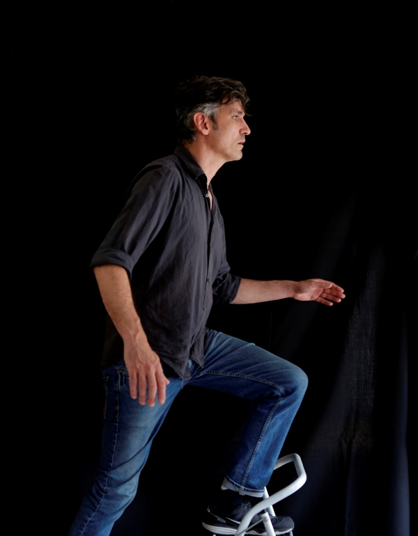 Ο Φώτης Σιώτας μας καλεί στην ταράτσα του Gazarte