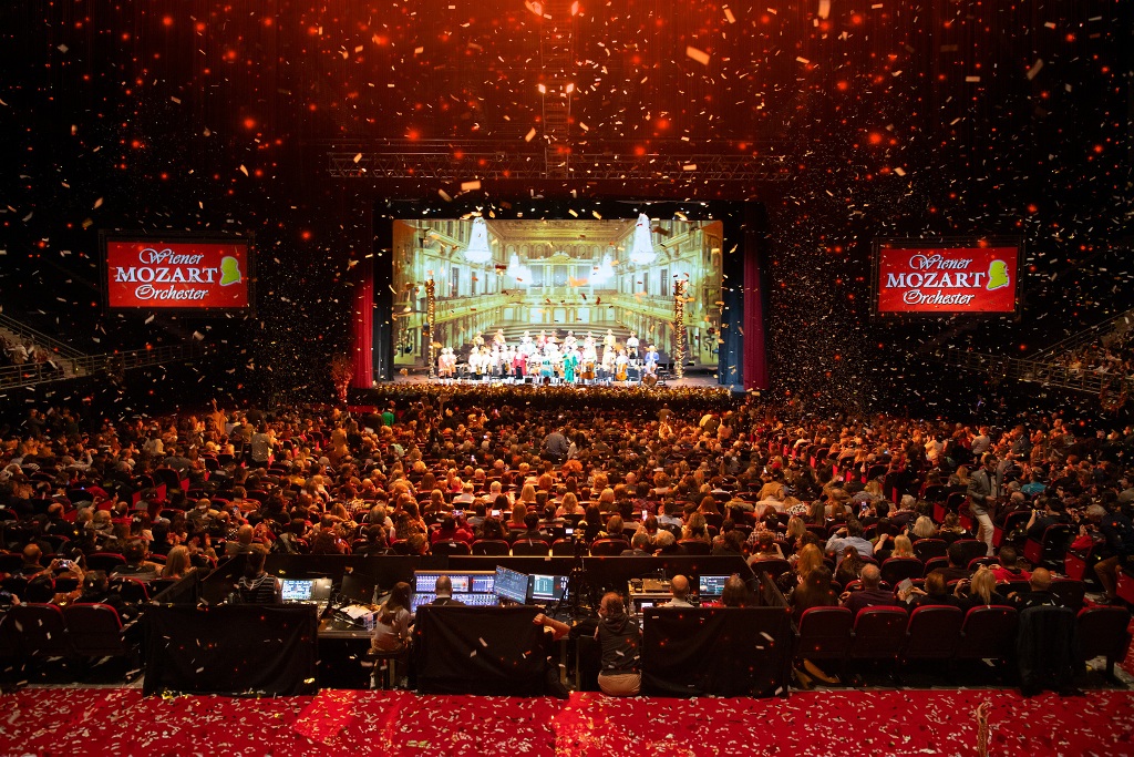 Η Ορχήστρα Μότσαρτ της Βιέννης ξανά στο Christmas Theater 