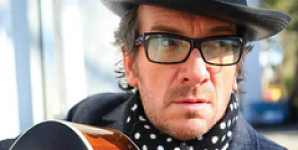 O ELVIS COSTELLO ΣΤΟ ΜΕΓΑΡΟ ΜΟΥΣΙΚΗΣ