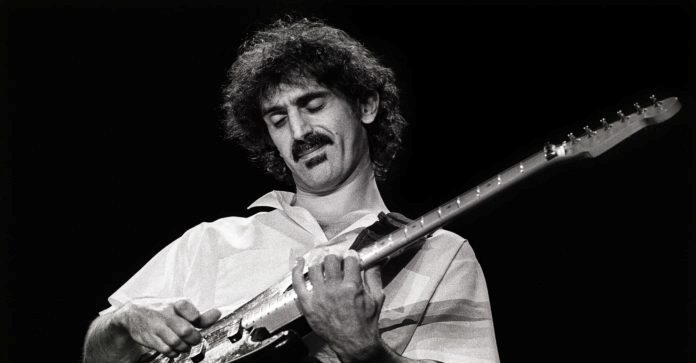 «Zappa» : Έρχεται ντοκιμαντέρ για τον πιο ανατρεπτικό ρόκερ