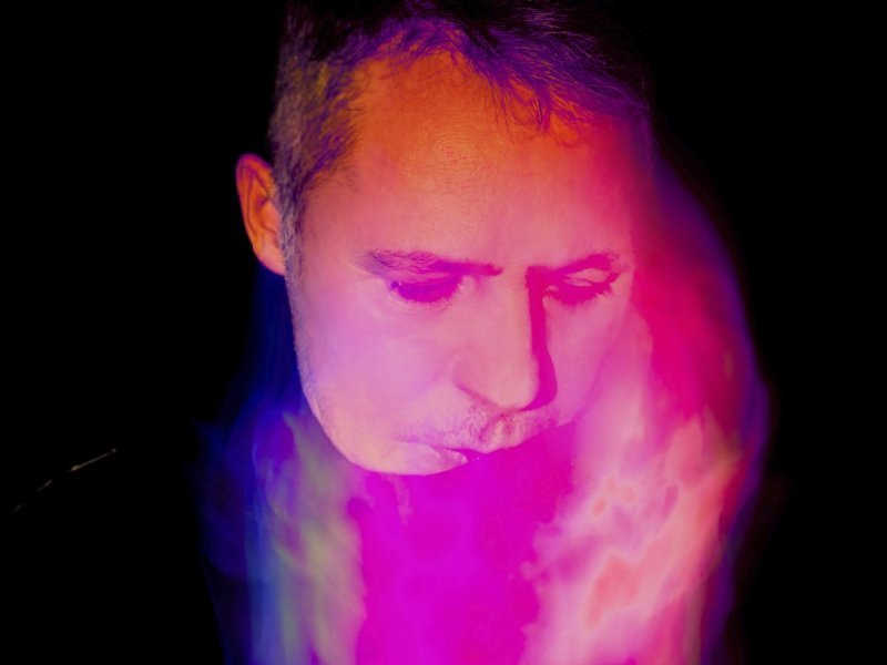 Νέες ημερομηνίες για τον Παύλο Παυλίδη στη Στέγη