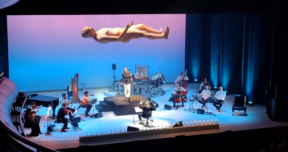 Πήγαμε, είδαμε: Τον Δημήτρη Παπαδημητρίου στην παράσταση «…που γι’ Αλεξανδρινό γράφει Αλεξανδρινός» 