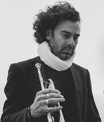 O Ανδρέας Πολυζωγόπουλος στο Half Note