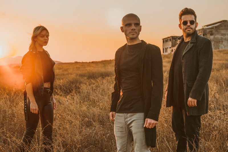 Ηλεκτρονικοί ήχοι και αγαπημένα τραγούδια στο Romantso