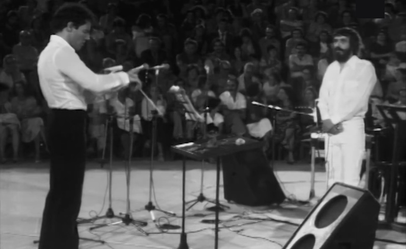 Σπάνιο υλικό από συναυλία του Ξαρχάκου το 1978 στον Λυκαβηττό