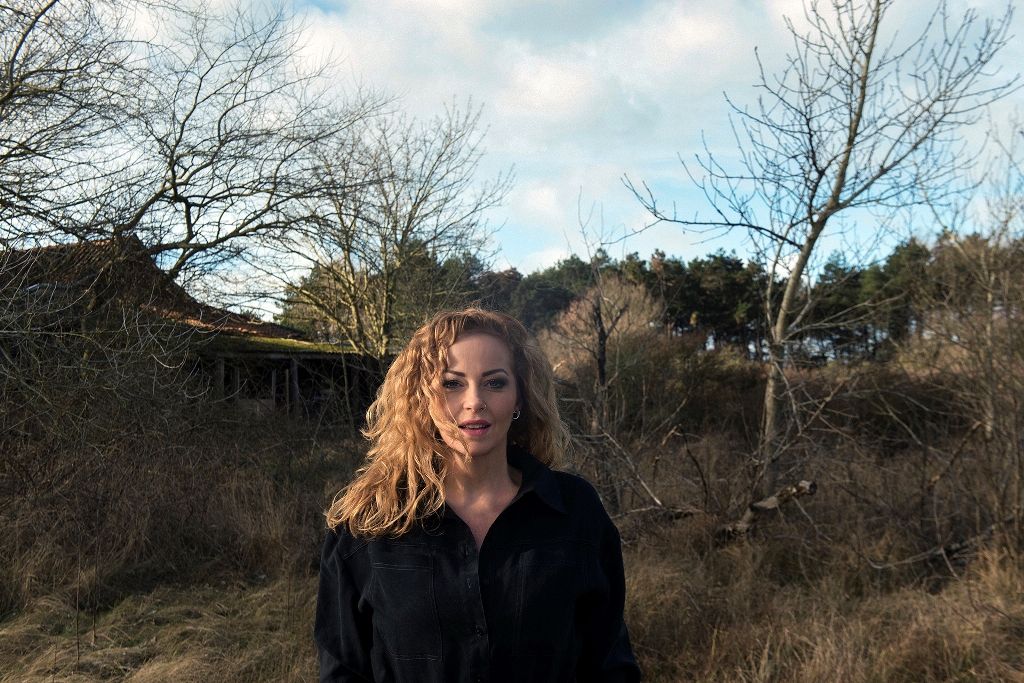 Η Anneke Van Giersbergen στην Ελλάδα