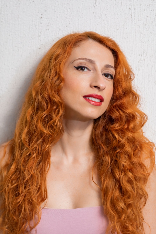 Η Λίνα Ροδοπούλου στο café του Νομισματικού Μουσείου