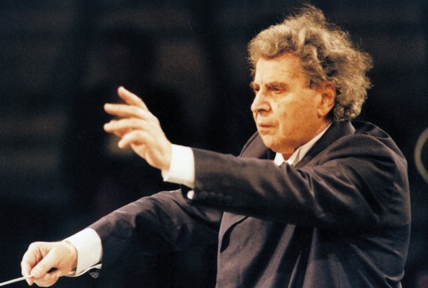 Ποιες εκδηλώσεις αναβάλλει η Περιφέρεια Αττικής