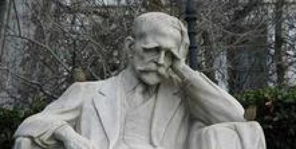 Ε, ΟΧΙ, ΚΑΙ ΑΠΛΟΣ ΥΠΑΛΛΗΛΟΣ Ο ΜΠΑΜΠΗΣ ΠΑΠΑΔΗΜΗΤΡΙΟΥ