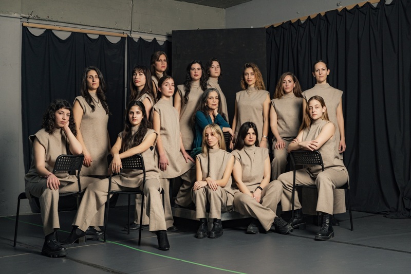 Σαβίνα Γιαννάτου και chórεs στην Εναλλακτική Σκηνή της ΕΛΣ