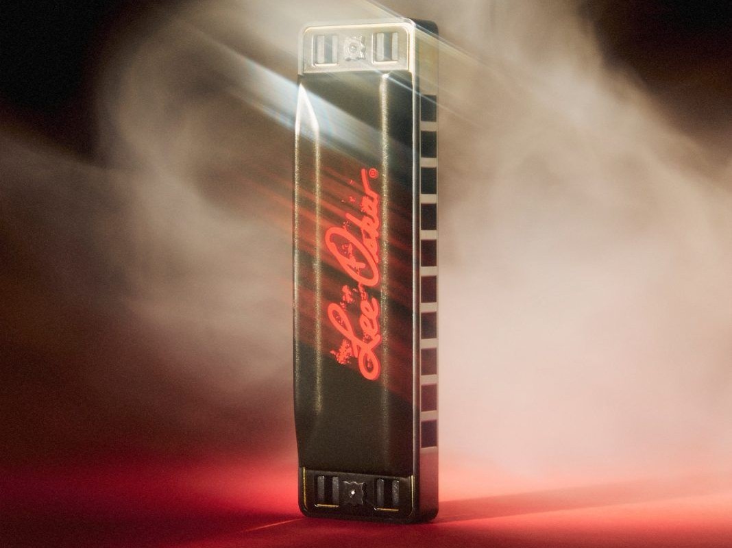 Ο Mick Jagger λανσάρει τη δική του σειρά από φυσαρμόνικες