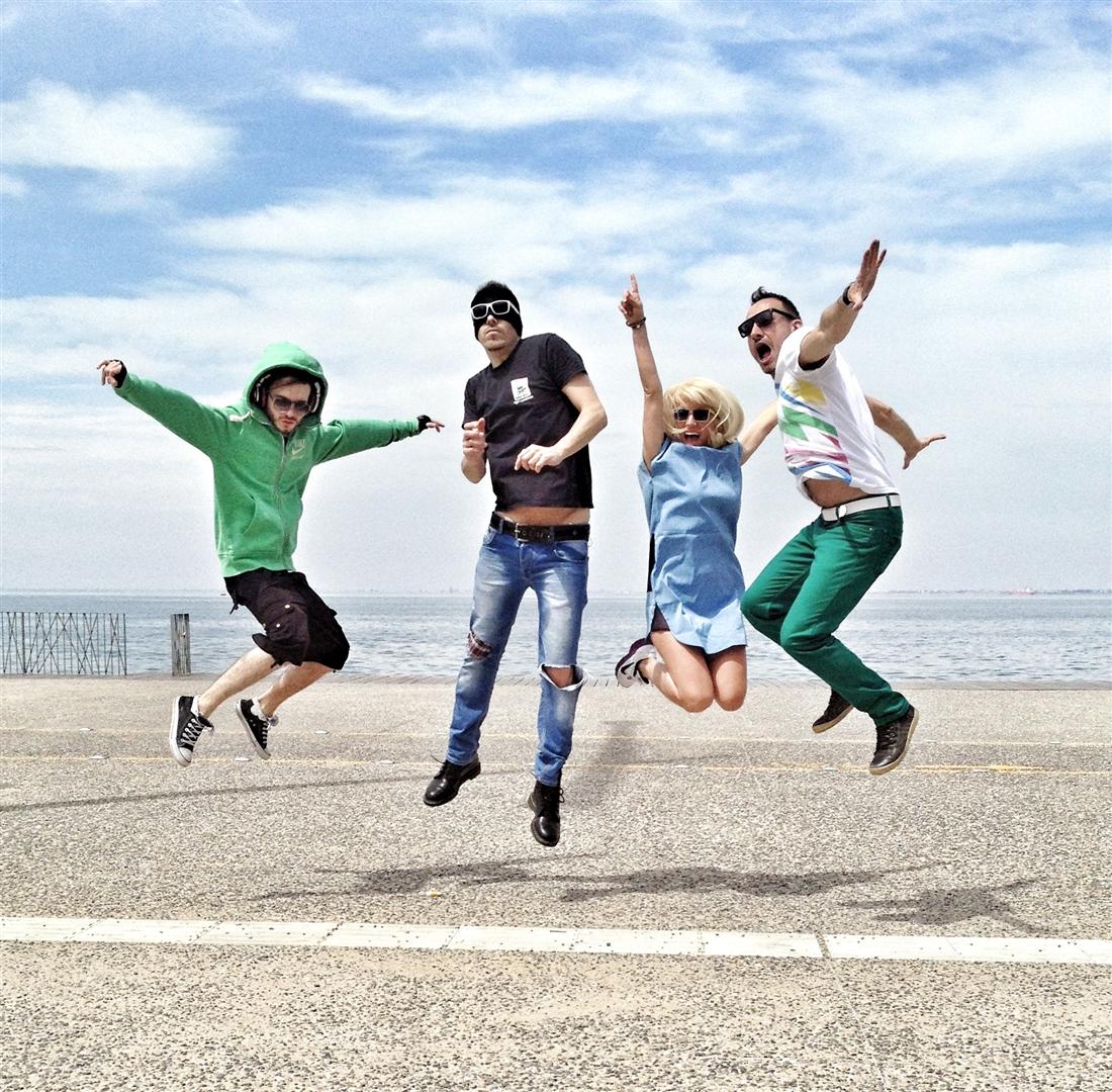 Οι MIKRO στο Arch Club