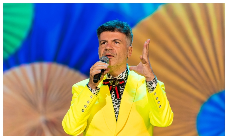 Απόψε η Ταράτσα του Φοίβου Δεληβοριά υποδέχεται την Ελεονώρα Ζουγανέλη