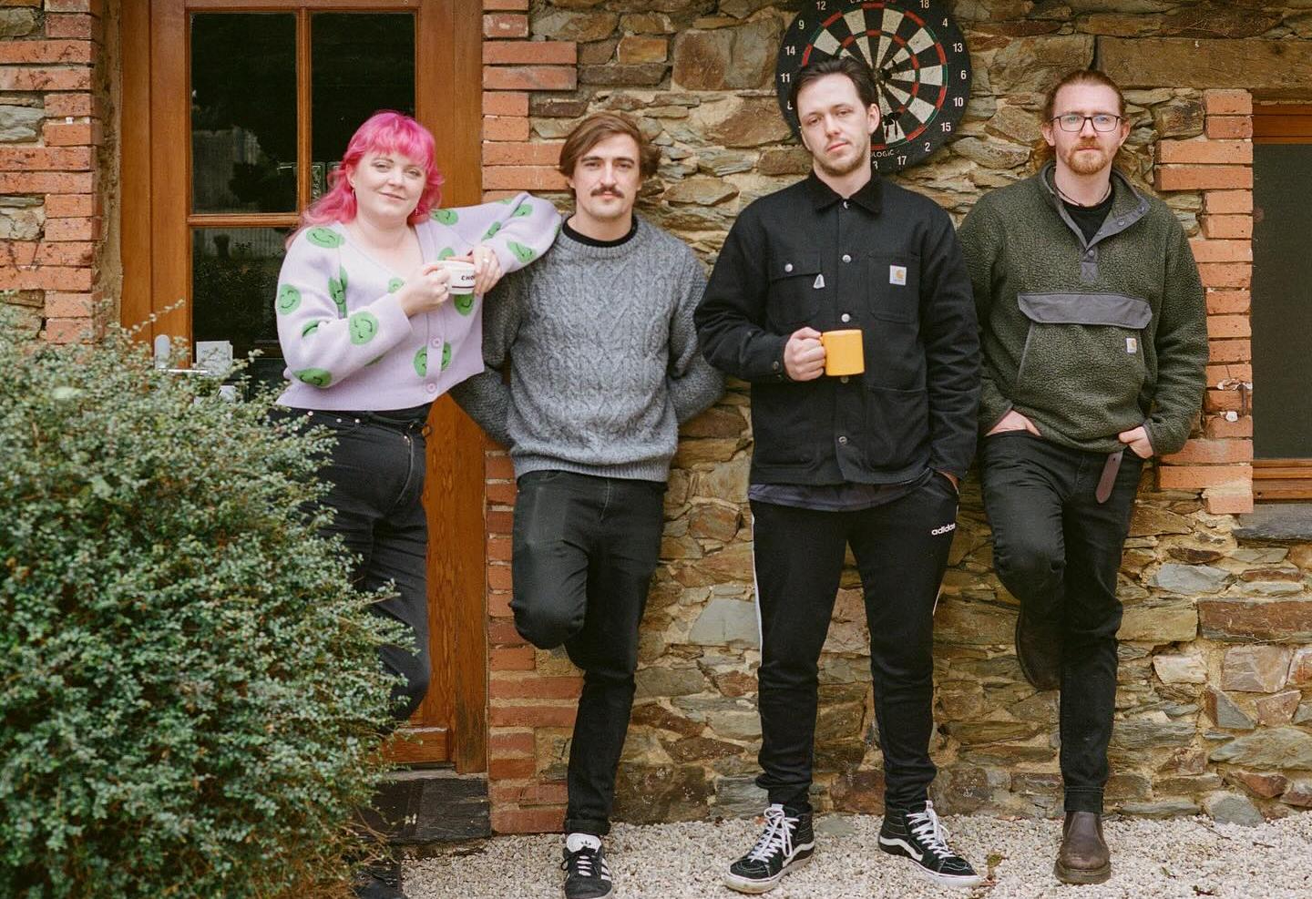 Ακούγοντας το πρώτο σπουδαίο άλμπουμ του 2024, το «Letter To Self» των Sprints