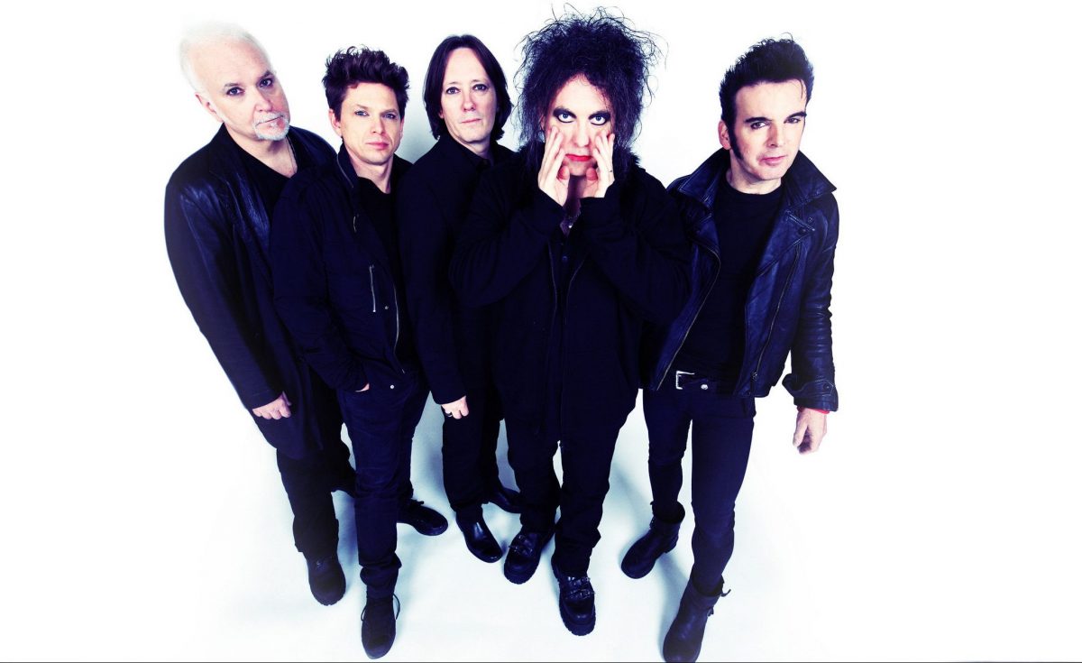 Ενα δυνατό Ejekt με Cure και πάρα πολύ κόσμο