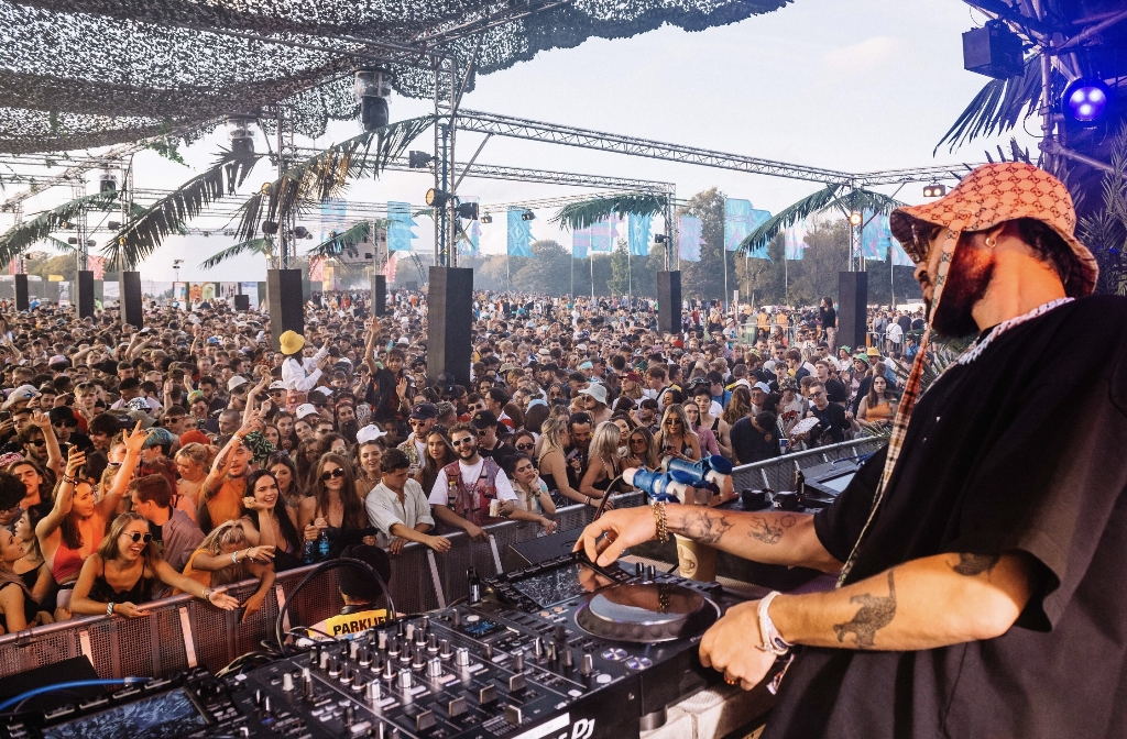 Ο Folamour στην Αθήνα