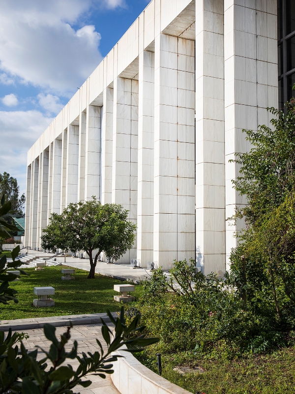 «Απρόβλεπτες τροποποιήσεις και αναβολές»