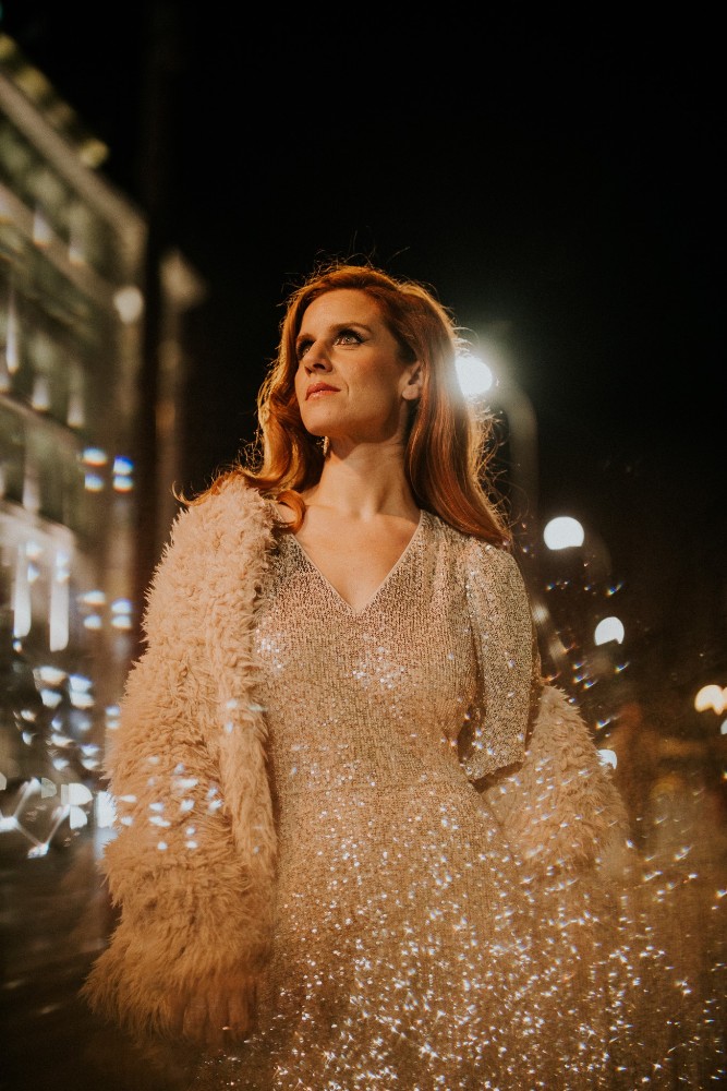 Η LOU IS στη σκηνή του FAUST 