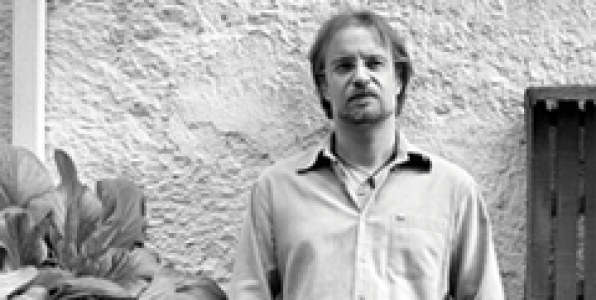 ΜΕ ΤΟΝ ΜΙΛΤΟ ΠΑΣΧΑΛΙΔΗ ΕΝΑ ΒΡΑΔΥ ΣΤΟ... ΠΡΟΑΥΛΙΟ