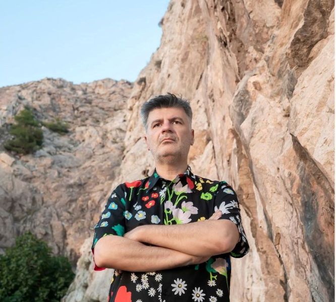 Συγκέντρωση ειδών πρώτης ανάγκης για τους πληγέντες στη Θεσσαλία στη συναυλία του Φοίβου Δεληβοριά