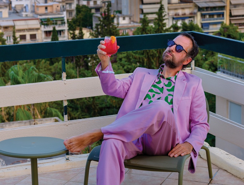 Ο Κωστής Μαραβέγιας ξανά στο Θέατρο Άλσος