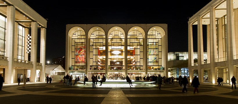 Κλειστή για τουλάχιστον ένα χρόνο θα παραμείνει η Metropolitan Opera