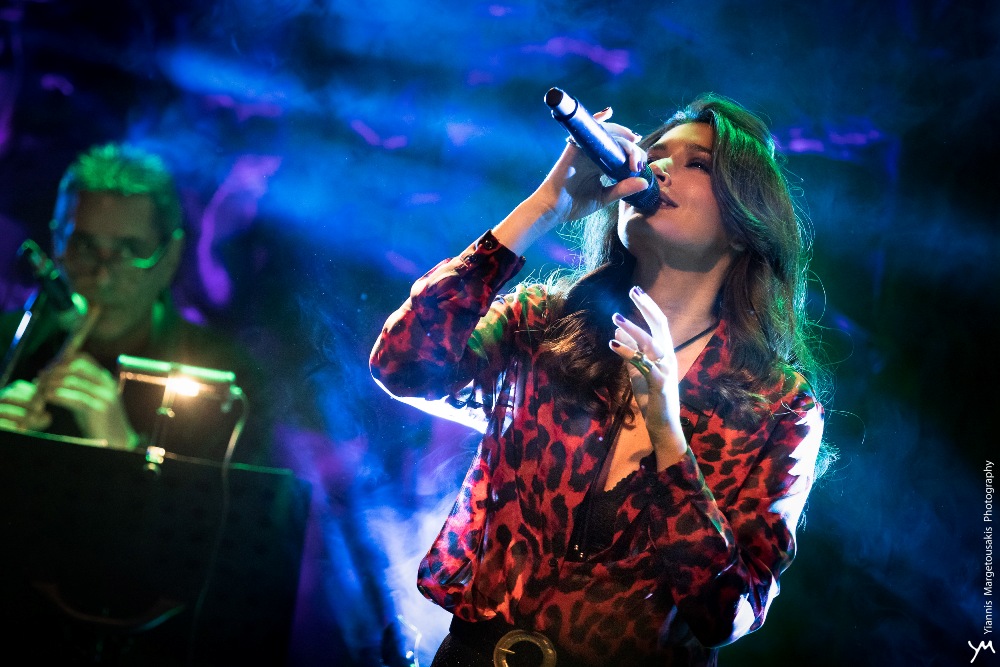 Η Γιάννα Βασιλείου στο Σταυρό του Νότου Club 