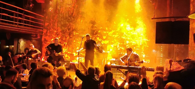  Γιώργος Νικηφόρου Ζερβάκης, Αργύρης Λούλατζης και Παντελής Κυραμαργιός στο Σταυρό του Νότου