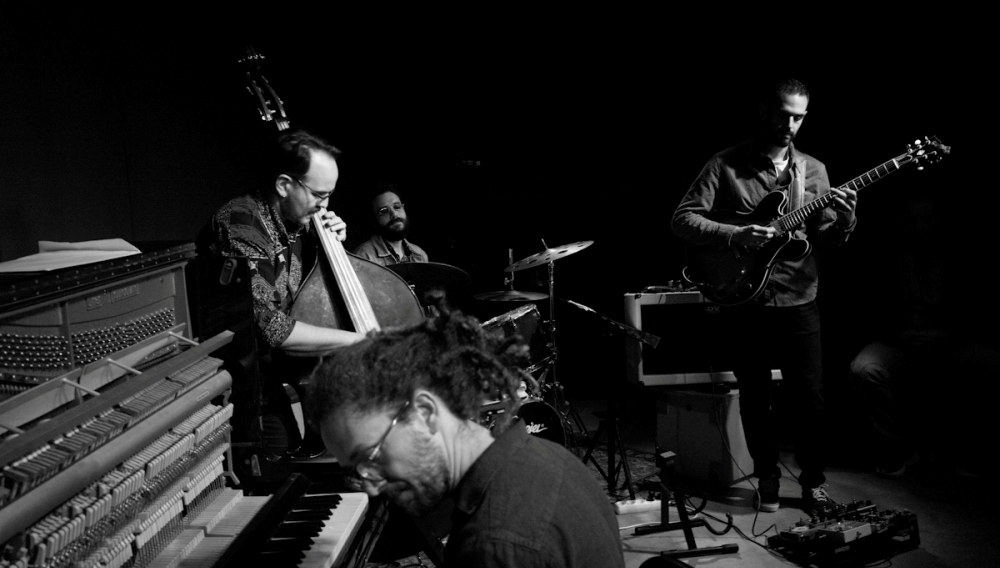 Το Foyer Café Bistrot του Δημοτικού Θεάτρου Πειραιά μεταμορφώνεται σε μουσική σκηνή