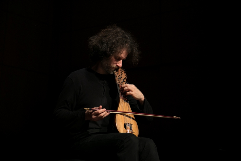 H κλασική κρητική λύρα στην Παλαιά Mουσική