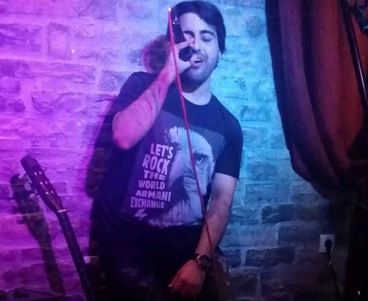 Απρόσμενες διασκευές και πολλά άλλα... στην ταράτσα