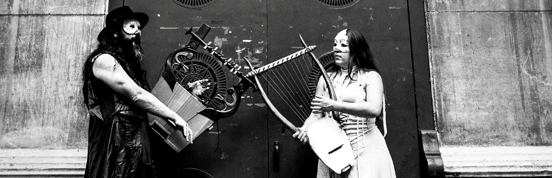 Η αναζήτηση για τον αρχαίο ήχο, μας ενέπνευσε να δημιουργήσουμε το δικό μας κόσμο.