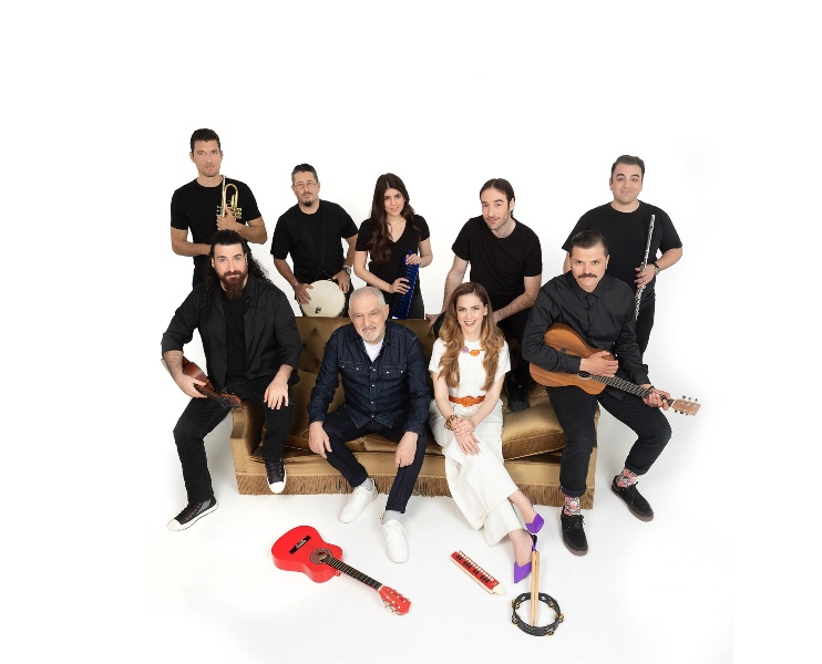 Νίκος Πορτοκάλογλου και Ρένα Μόρφη στο θέατρο Βράχων