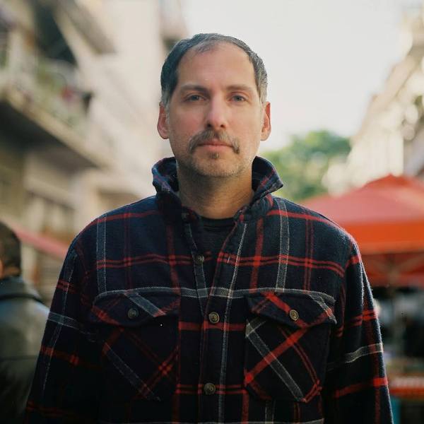 Ο Ορέστης Ντάντος στο Σταυρό του Νότου