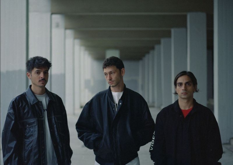 Νέο διπλό single από τους Sworr.