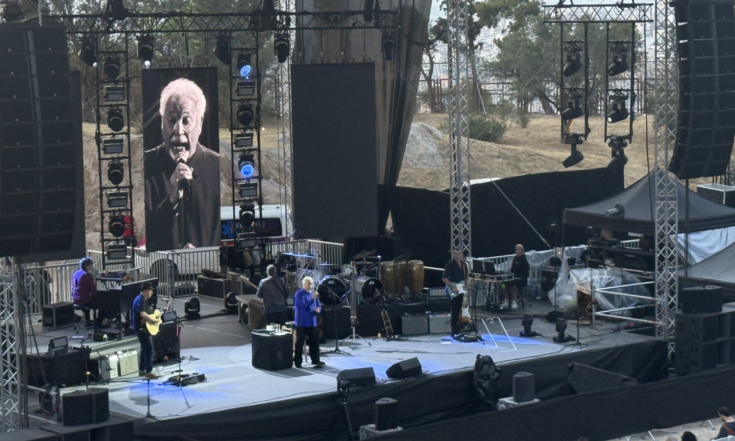 Πήγαμε, είδαμε Tom Jones στο Λυκαβηττό