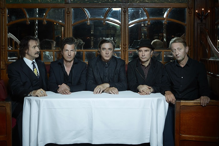 Einstürzende Neubauten εις διπλούν το καλοκαίρι