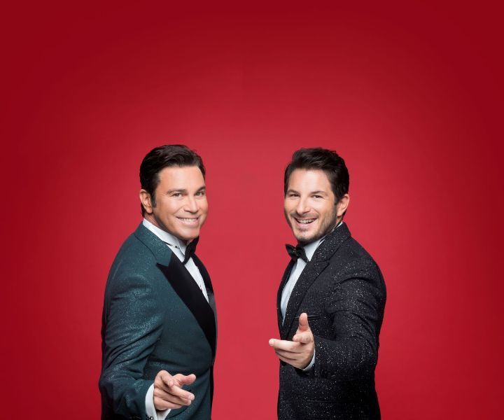 Με Μάριο Φραγκούλη και Γιώργο Περρή, η Αθήνα αποχαιρετά το 2022