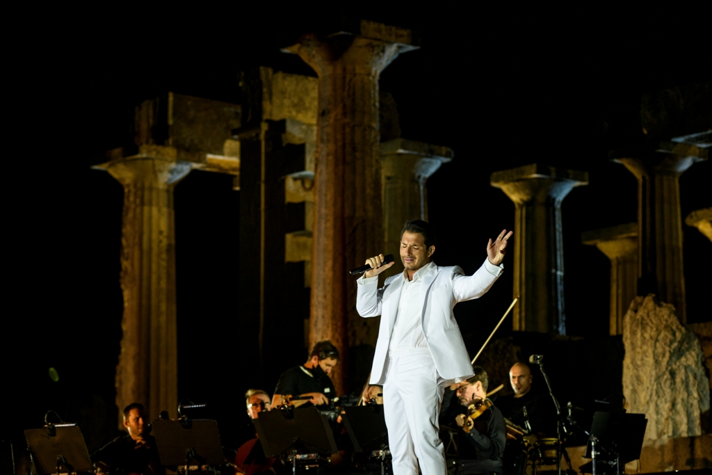 Στο Ertflix η συναυλία του Γιώργου Περρή από το ναό της Αφαίας 