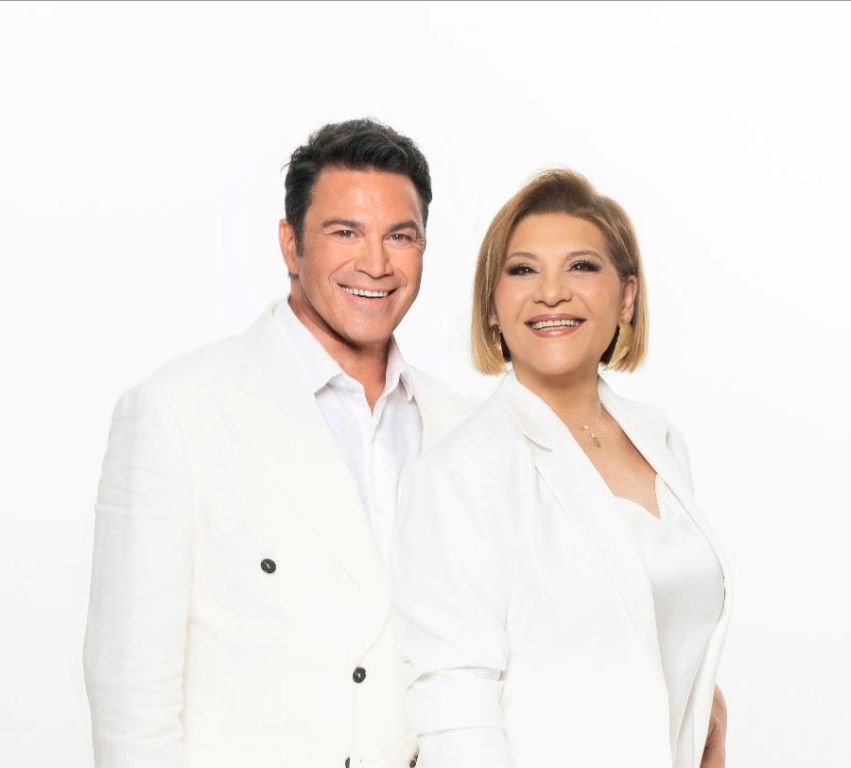 Ο Μάριος Φραγκούλης και η Γιώτα Νέγκα στο Θέατρο Βράχων