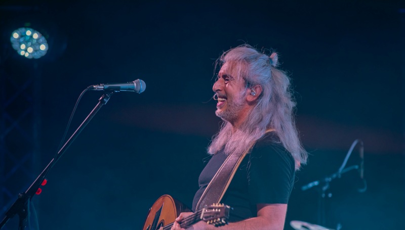 Sold out και οι τρεις συναυλίες του Γιάννη Χαρούλη στο Δημοτικό Θέατρο Λυκαβηττού